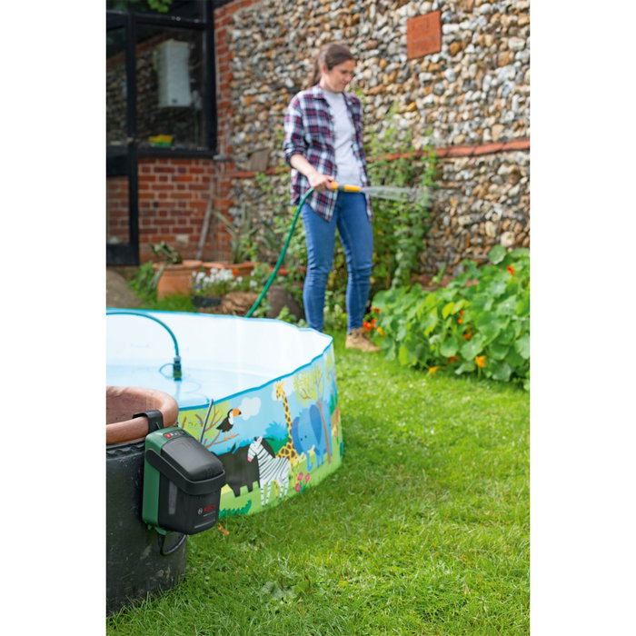 Bosch GardenPump 18V-2000 con 1x 2.5Ah
