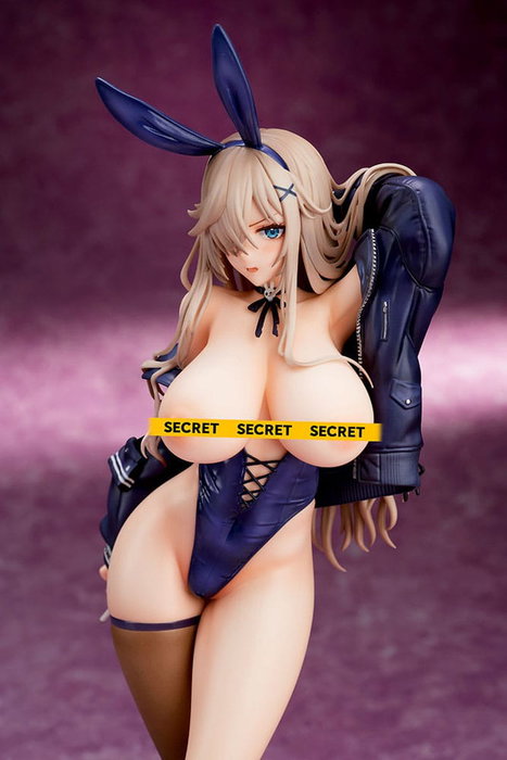 Ques Q Estatua Original Character Bad Bunny Illustration by Mataro 1/7
