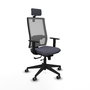 Silla de oficina Horna con mecanismo Sincro/Traslack tapizada con Tela color Gris oscuro y malla color Gris. Equipada con lumbar 1D, Brazos 1D, Cabecero 2D y Ruedas 65 mm parqué