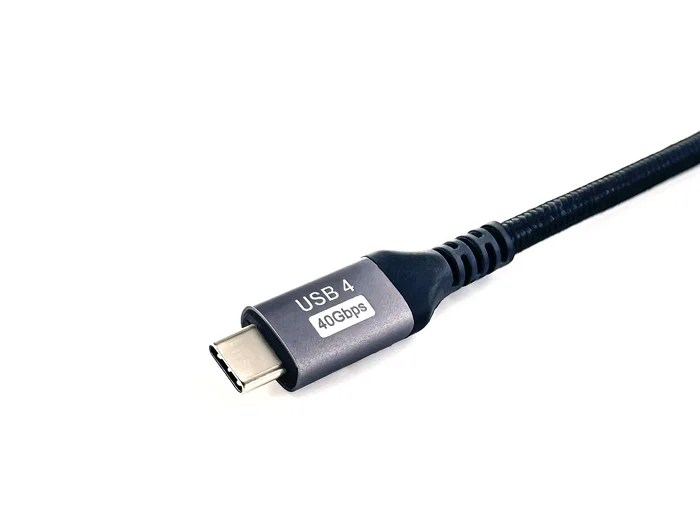 Equip Cable USB4 Gen 3 128383 USB-C a USB-C 2 m 40Gbps 240W PD 3.1 E-mark Compatible 8K@60Hz Thunderbolt 4 Negro