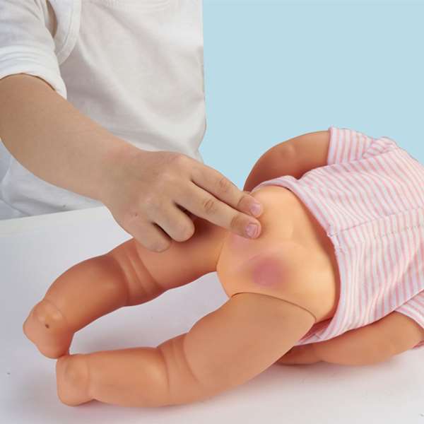 Famosa Muñeco Nenuco Sara 11 funciones 35 cm