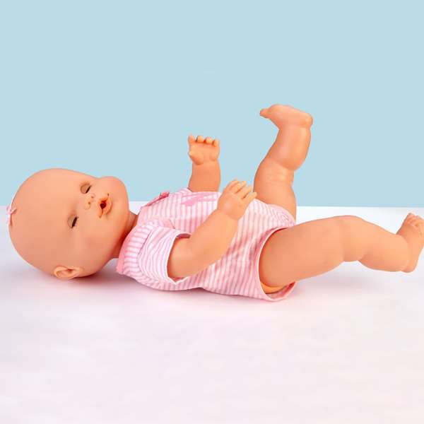 Famosa Muñeco Nenuco Sara 11 funciones 35 cm