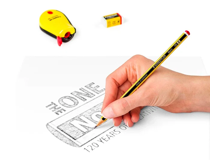 Staedtler Lápices de Grafito Noris N.2 HB Blister Promocional 120 Aniversario 3 uds + Afilalapiz con deposito