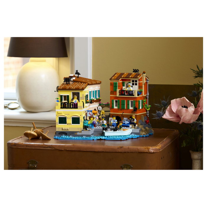 LEGO Ideas 21359 La Riviera Italiana Juego de Construcción 3251 Piezas para Adultos 18+ Años Multicolor