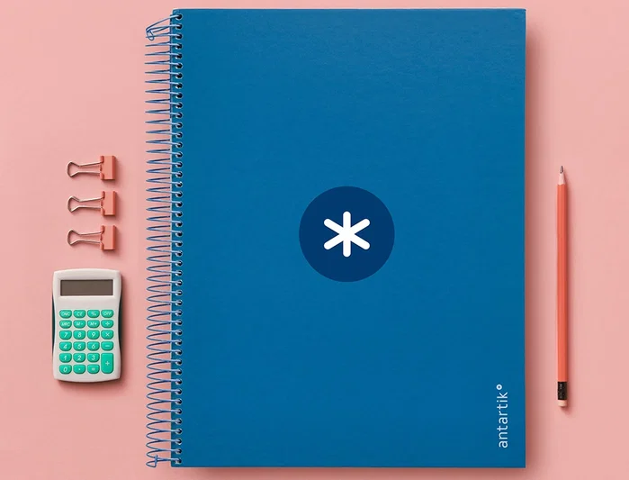 Antartik Cuaderno espiral A4 120 hojas tapa forrada azul oscuro Antartik Cuaderno espiral A4 120 hojas tapa forrada azul oscuro