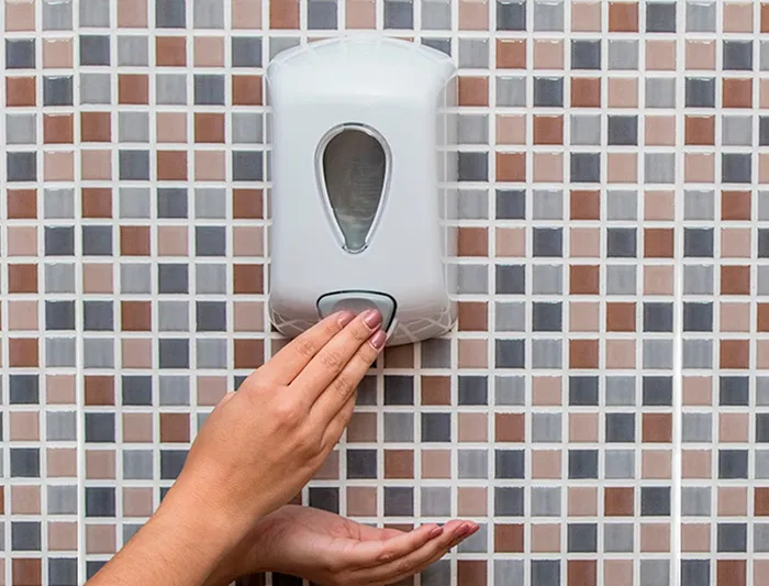 Dahi Dispensador Gel Lavamanos ABS Blanco Antigoteo Cierre Llave Capacidad 0.9L Medidas 210x128x90 mm