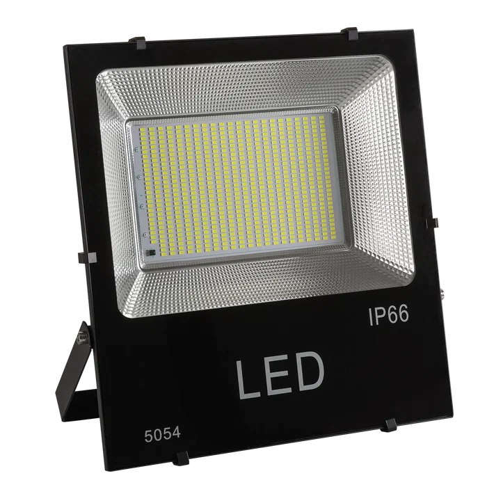 Kit Proyector Solar LED 200W 20000 Lúmenes 6000K con Panel, Batería y Control Remoto, 40000H, Sensor de Luminosidad Kit Proyector Solar LED 200W 20000 Lúmenes 6000K con Panel, Batería y Control Remoto, 40000H, Sensor de Luminosidad