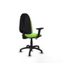 Silla de oficina Algarra con mecanismo Contacto permanente básico tapizada con Tela color Pistacho. Equipada con Base poliamida negra, Brazos 2Dy Topes