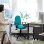 PIQUERAS Y CRESPO Silla de oficina Aýna con mecanismo Asincro, Azul claro