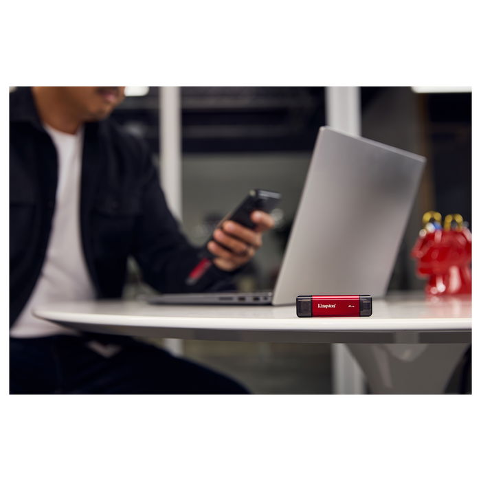 Kingston 2TB SSD Externo, Portable, USB-A/USB-C, Velocidad 1050MB/s, USB 3.2 Gen 2