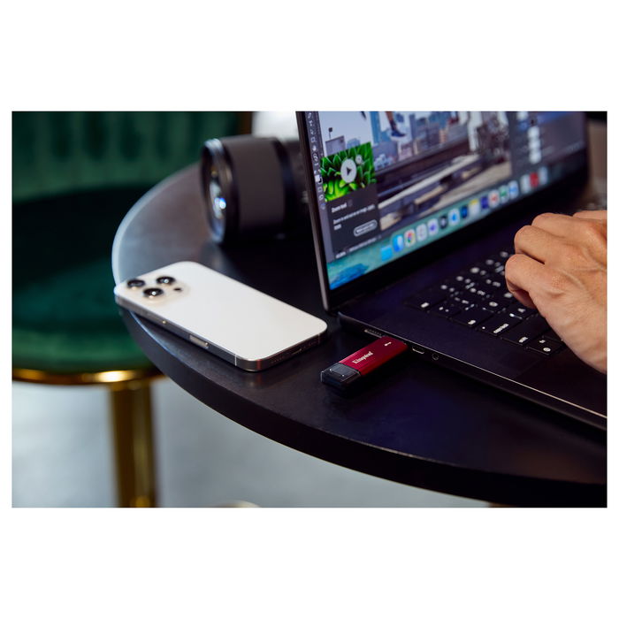 Kingston 2TB SSD Externo, Portable, USB-A/USB-C, Velocidad 1050MB/s, USB 3.2 Gen 2