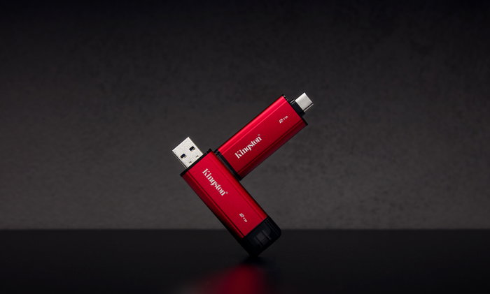 Kingston External SSD Dual Portable 2TB / SPSD/2TB, Negro y Rojo