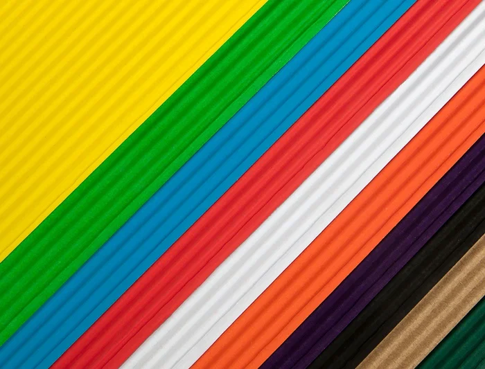 Liderpapel Bloc de Cartón Ondulado para Trabajos Manuales, 10 Hojas, Colores Surtidos, 240x315 mm, 160 g/m²