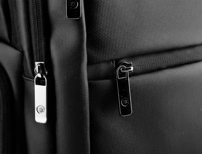 Antartik Mochila Volt 23L Negro Interior Rojo 450x180x330mm 5 Compartimentos