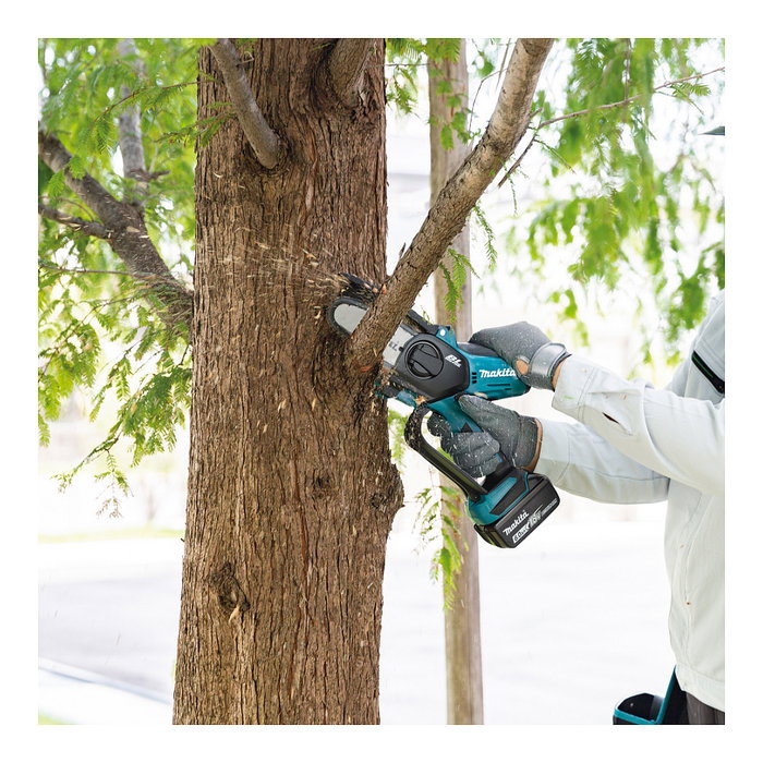 Makita DUC101Z Podadora de ramas inalámbrica 18V