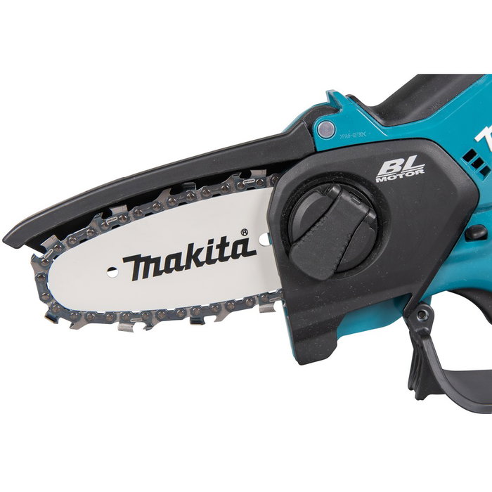 Makita Motosierra de Podar DUC101Z sin Batería, 18V, 10 cm, 8 m/s, Motor 320W, Depósito Aceite 0.055 L, 76 dB, Color Negro/Azul Makita Motosierra de Podar DUC101Z sin Batería, 18V, 10 cm, 8 m/s, Motor 320W, Depósito Aceite 0.055 L, 76 dB, Color Negro/Azul
