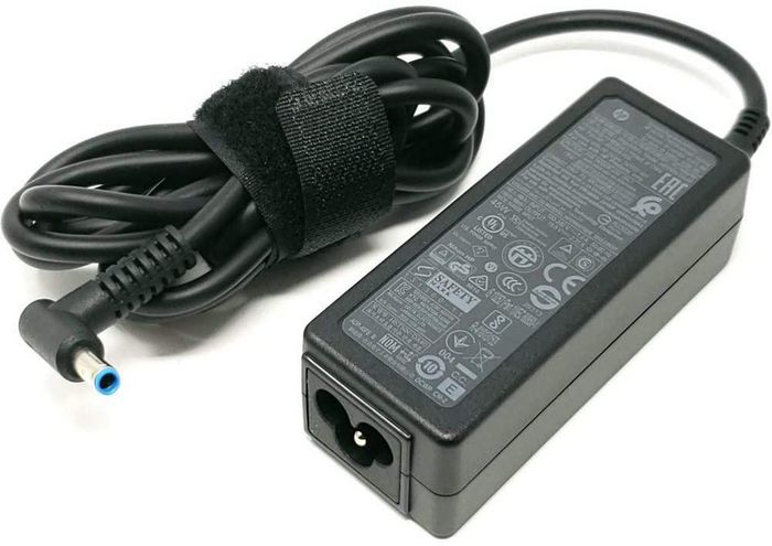 HP 45W Smart AC Adapter para Portátiles HP, Conector 4.5mm x 3.0mm