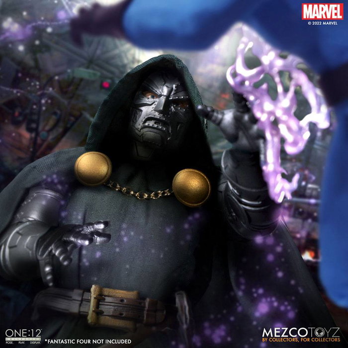 Mezco Toys Marvel Figura 1/12 Doctor Doom 17 cm
