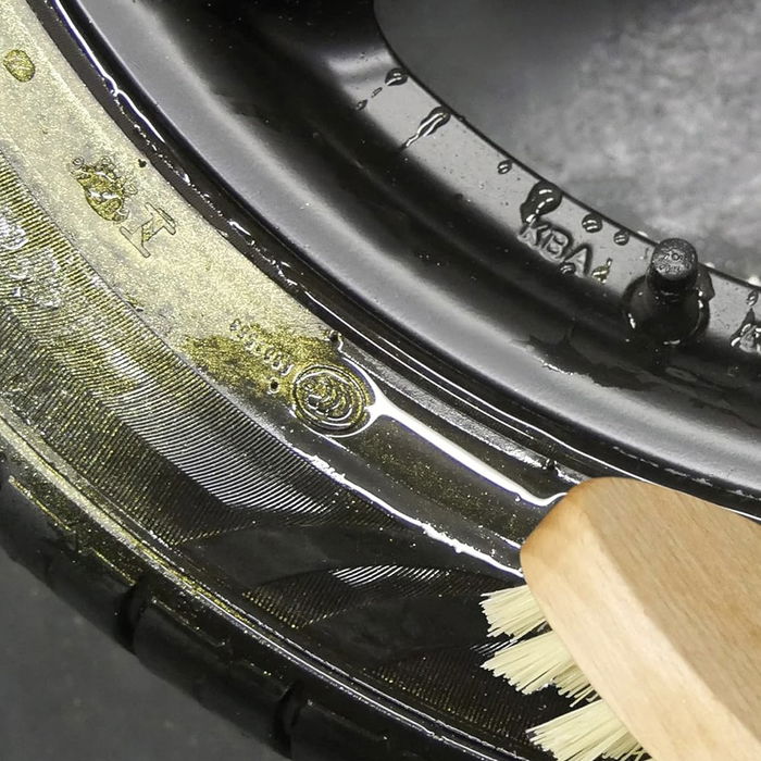 Foliatec FO2701 Spray para Neumáticos Dorado Efecto Brillo 400 mL