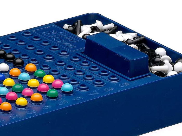 Cayro Juego Estimulante Master Mind Colores Viaje 8x15x7.8