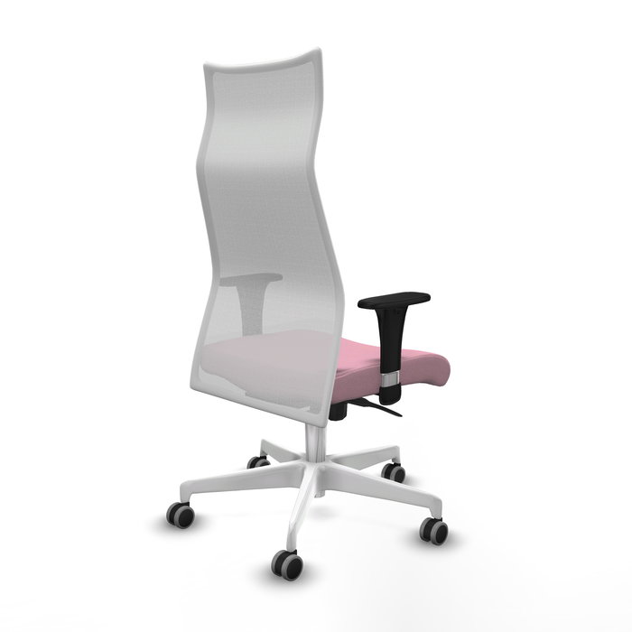 Sillón Albacete con mecanismo Sincro tapizada con Tela color Rosa y malla color Blanco. Equipado con Base poliamida blanca, Brazos 1D y Ruedas 65 mm parqué