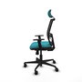 Silla de oficina Yunquera con mecanismo Sincro tapizada con Tela color Turquesa y malla color Negro. Equipada con lumbar 1D, Brazos 1D, Cabecero 1D y Ruedas 65mm nailon