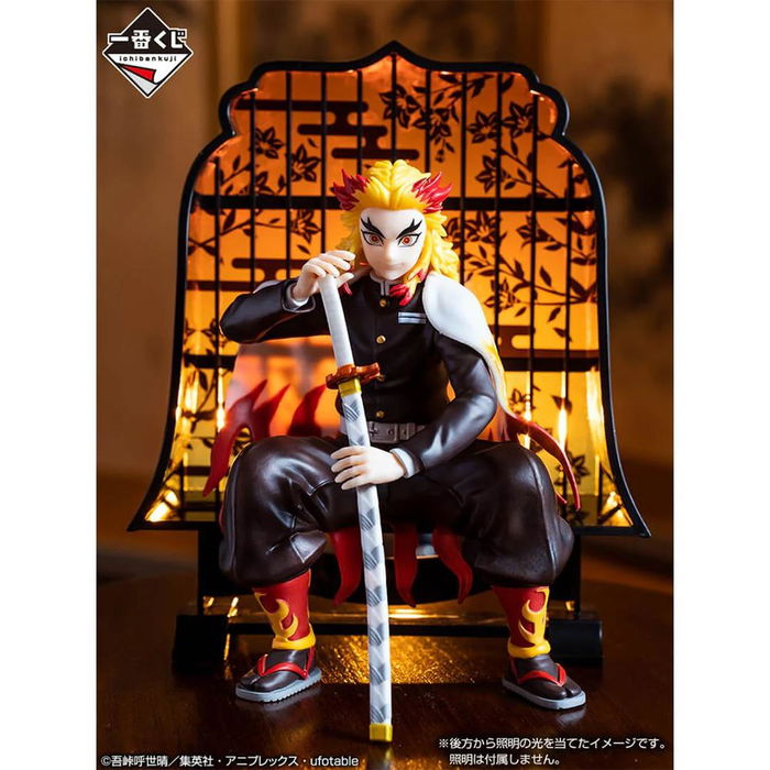 Ichiban Kuji Figura Demon Slayer Kimetsu no Yaiba - Rengoku Kyojuro Last One Kuji Resolution The Second - Edición Limitada con 2 Fondos y Regalos Sorpresa