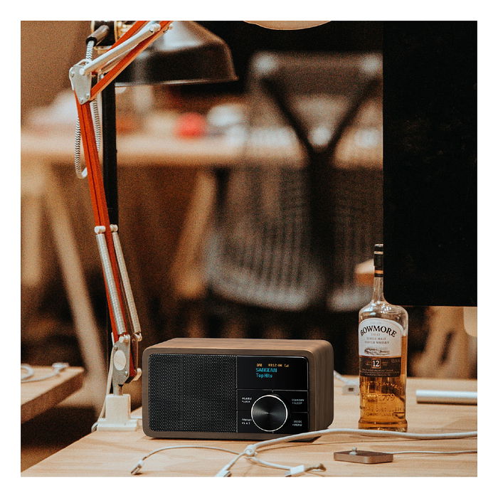 Sangean DDR-7 - Radio Digital DAB+ y FM con Bluetooth 5.0, Pantalla OLED, 8W, Batería Recargable, Reloj y Alarma, Acabado en Madera Oscura Sangean DDR-7 - Radio Digital DAB+ y FM con Bluetooth 5.0, Pantalla OLED, 8W, Batería Recargable, Reloj y Alarma, Acabado en Madera Oscura