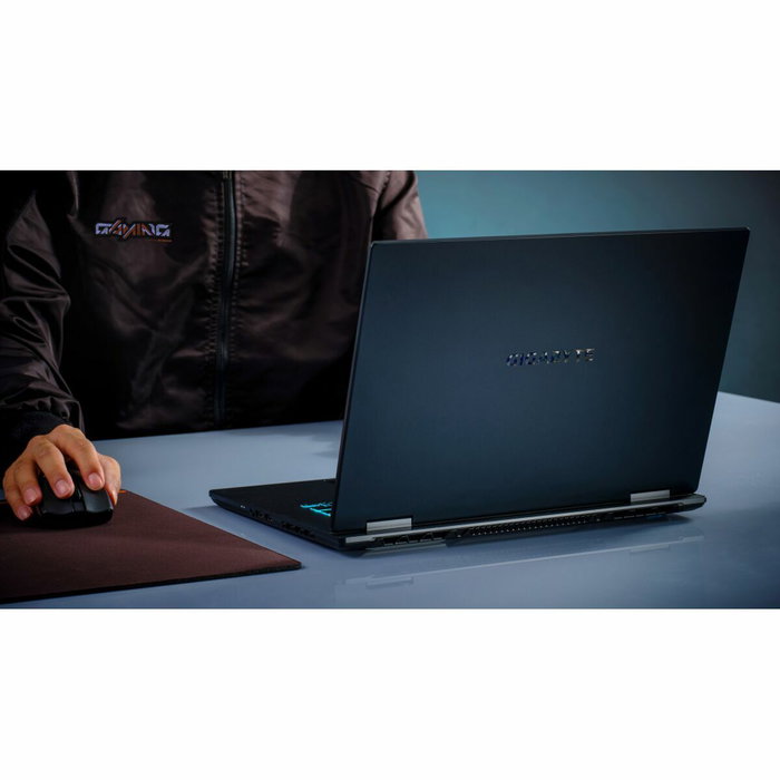 GIGABYTE GAMING A16 Portátil 16, 165Hz WUXGA, Intel Core i7-13620H, RTX 5050, 16GB DDR5, 1TB SSD, Black Steel