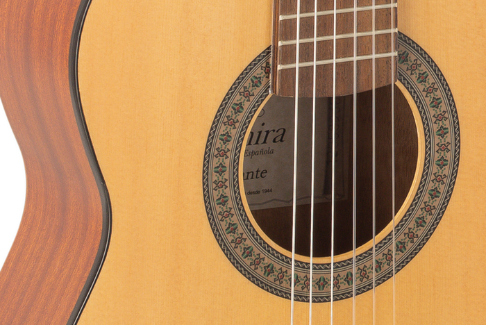 Admira Guitarra Clásica Infante Serie Estudio Zurda Admira Guitarra Clásica Infante Serie Estudio Zurda