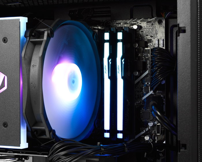 Komputronik Infinity X714 [C02] i7-14700F, RTX 5060 Ti 16GB, 32GB RAM, 1TB SSD, Windows 11 Home