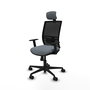 Silla de oficina Yunquera con mecanismo Sincro tapizada con Tela color Gris y malla color Negro. Equipada con lumbar 1D, Brazos 1D, Cabecero 1D y Ruedas 65mm nailon