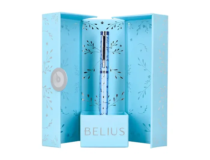 Belius Bella Roller Aluminio Azul Celeste con Relieve y Tinta Negra Caja de Diseño