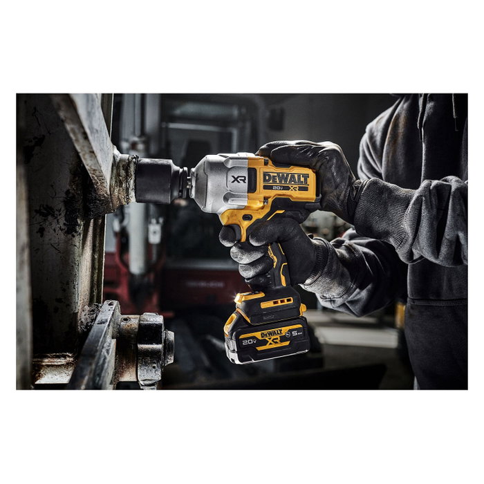 DeWalt DCF961NT-XJ Llave de impacto a batería 18V DeWalt DCF961NT-XJ Llave de impacto a batería 18V