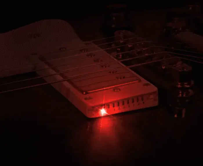 Shadow SH-T-FT-C Humbucker Afinador para Guitarras Flat Top - Crema