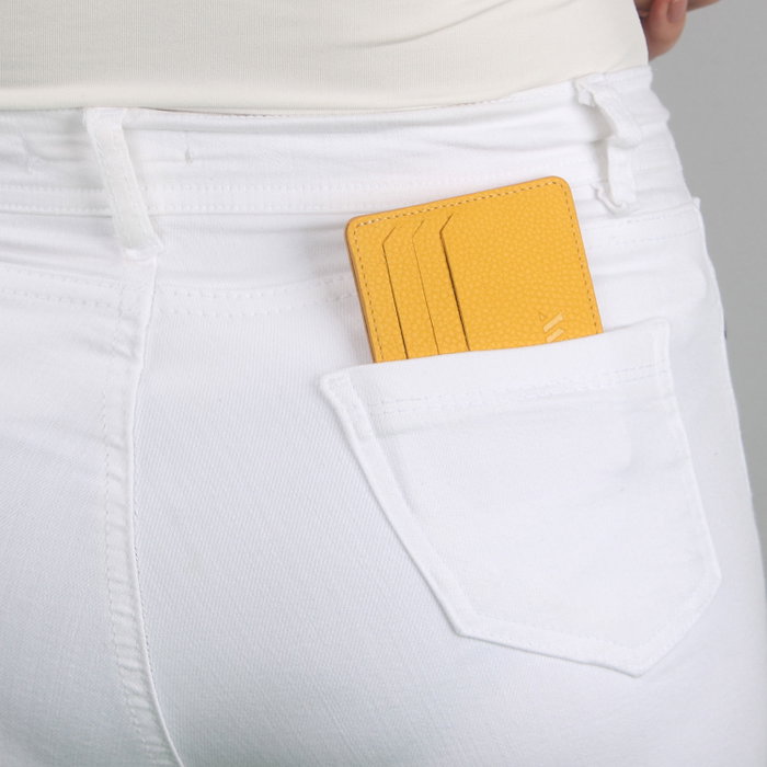 Zoozie Bags 4380 Cartera de Piel Auténtica Amarilla con 6 Tarjeteros y Compartimento para Billetes Zoozie Bags 4380 Cartera de Piel Auténtica Amarilla con 6 Tarjeteros y Compartimento para Billetes