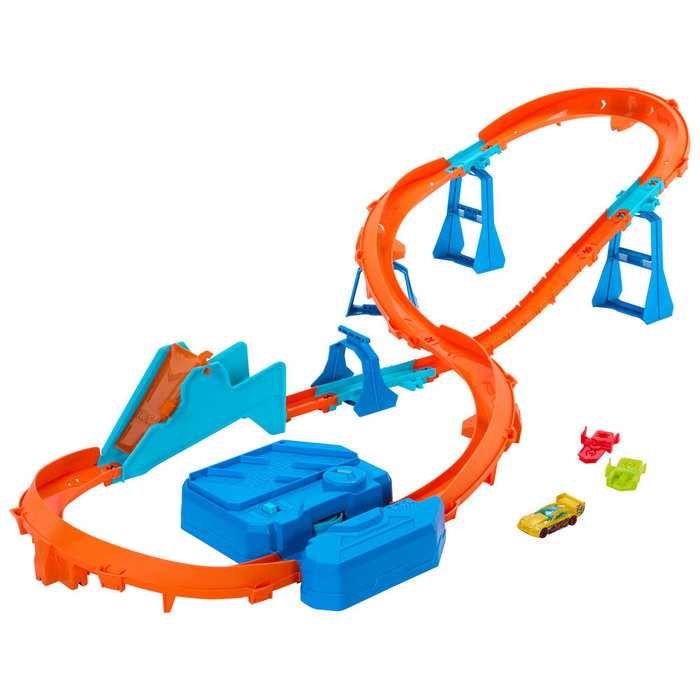 Mattel Circuito Supersalto Hot Wheels Pista Carreras con Salto Impulsado y Coche de Juguete Metálico a Partir de 4 Años