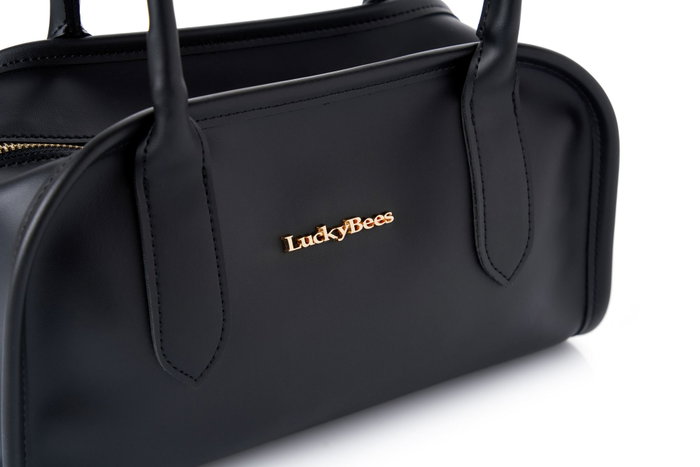 Lucky Bees Amelia - Black Bolsa de Hombro de Cuero de Polivinilo para Mujer, Elegante y Sofisticada, Accesorio Imprescindible para el Día y la Noche