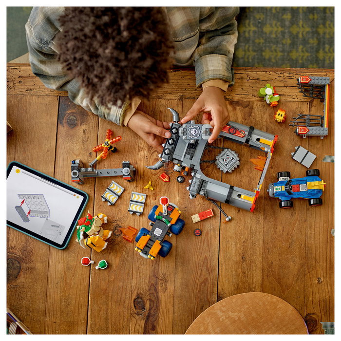 LEGO 72039 Super Mario - Mario Kart: Castillo de Bowser, Juego de construcción, 9+ años, 1068 piezas, Multicolor