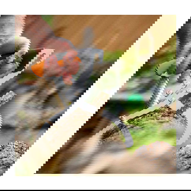 Fiskars WoodXpert Alicates para Leña, Metal y Plástico, Color Negro y Naranja, Mango Antideslizante, Longitud 303 mm