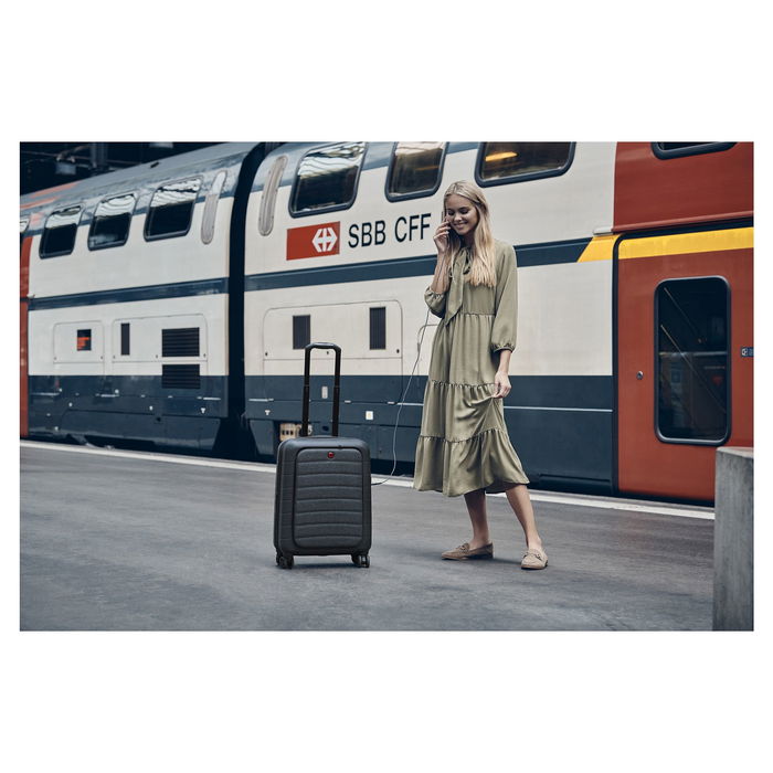 Wenger Maleta de Cabina Syntry con Compartimento para Portátil 14", 4 Ruedas Pivotantes, Negro/Gris, 36L