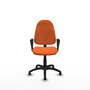 Silla de oficina Algarra con mecanismo Contacto permanente básico tapizada con Tela color Naranja. Equipada con Base poliamida negra, Brazos fijosy Topes