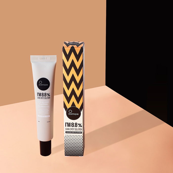 Suntique 8.8% Dark Spot Solution - Crema Antimanchas Tratamiento Facial Despigmentante e Iluminante con Té Verde - 30 ml Suntique 8.8% Dark Spot Solution - Crema Antimanchas Tratamiento Facial Despigmentante e Iluminante con Té Verde - 30 ml
