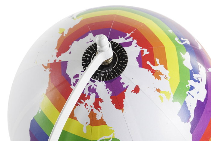 DKD Home Decor Globo Terráqueo LGTBI Blanco y Multicolor en PVC y Metal de 20x18x28 cm