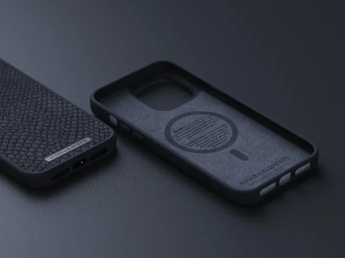 Njord byELEMENTS - Funda con piel de salmón para iPhone 14 Pro Max con MagSafe - Negro - Protección certificada MIL-STD-810H