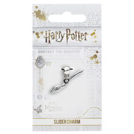 THE CARAT SHOP - Colgante Charm Nimbus 2000 de Harry Potter, Pesa 8.0 g, Dimensiones 95 x 70 x 10 mm