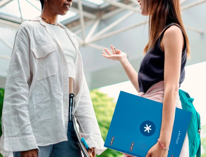 Antartik Carpeta con Recambio A4 Cuadro 5mm Forrada 4 Anillas 25mm Redondas Color Azul Marino 100 Hojas 100g