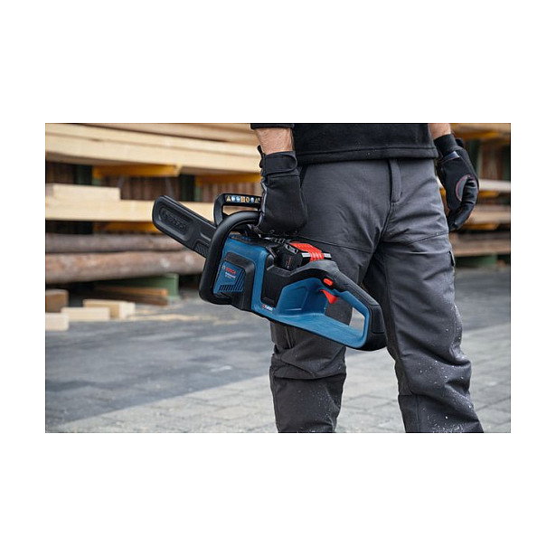 Bosch GKE 18V-40 Motosierra a Batería Profesional, 18V, 12.4 m/s, Calibre 1.1 mm, Cadena 3/8"
