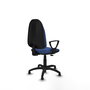 Silla de oficina Algarra con mecanismo Contacto permanente básico tapizada con Tela color Azul marino. Equipada con Base poliamida negra, Brazos fijosy Topes