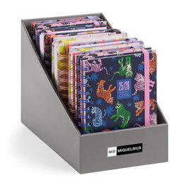 Agenda Escolar (2025-26) Miquelrius Catalan Academy Wire-O Tapa Extra Con Goma Activa 123X178 S/V Apais. Assortiment Expositor De 17